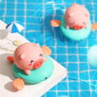 cochon nageur de bain