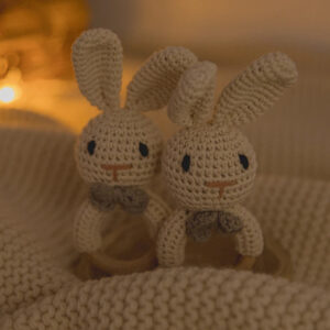 hochet lapin anneau dentition crochet bois