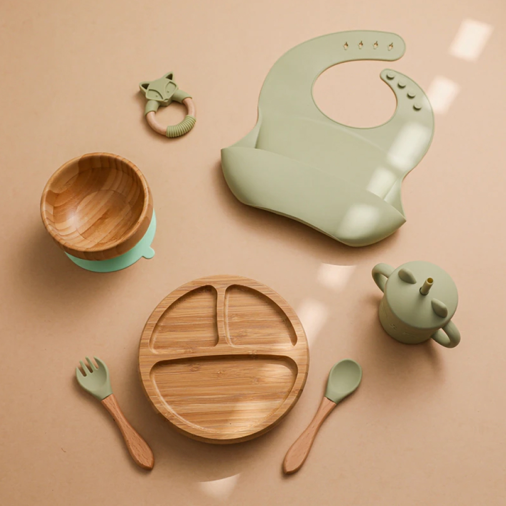 Assiette + couverts enfant bébé personnalisés en bois et silicone